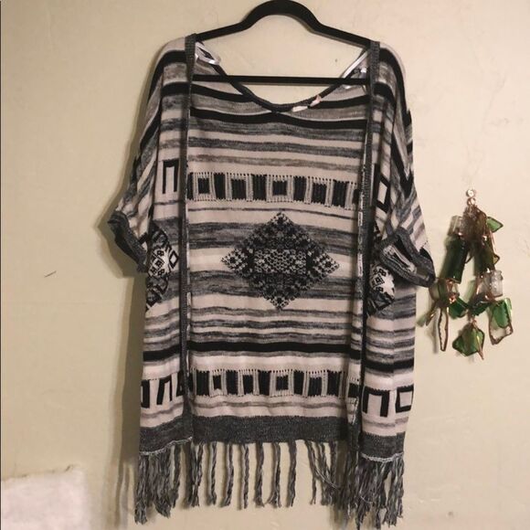 Roxy sweater XS (1095) - Picture 1 of 8